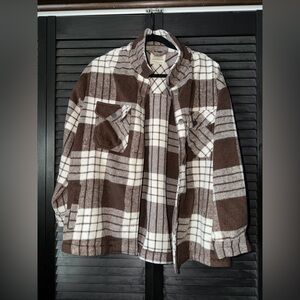 Ashley By 26 International Outerwear Women’s Medium Brown and white jacket